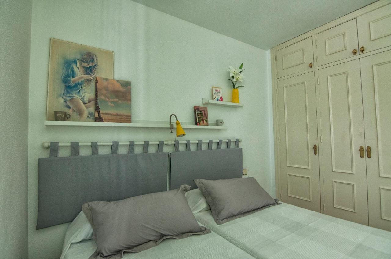 Luminoso Y Fresco Apartamento En 2ª Linea De Playa Fuengirola Extérieur photo