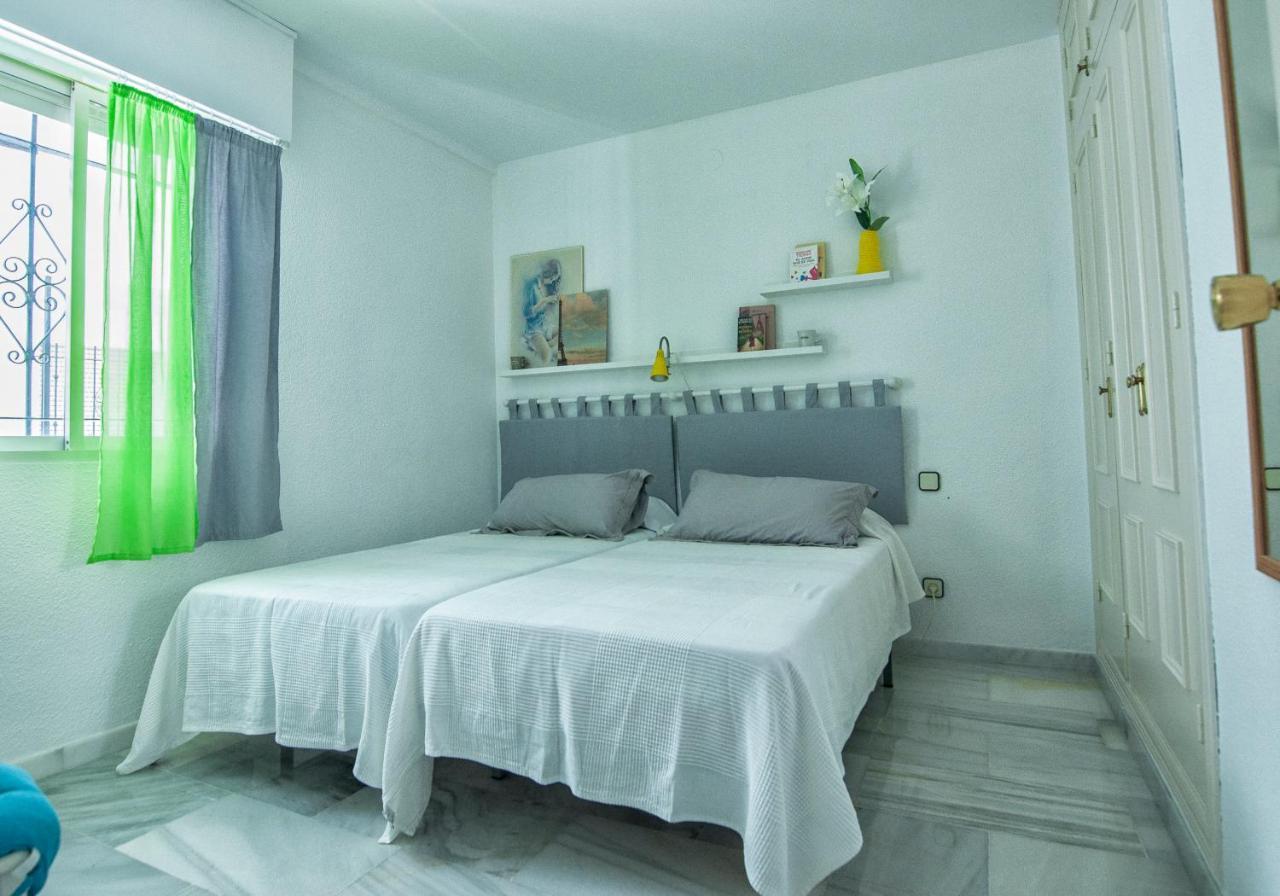 Luminoso Y Fresco Apartamento En 2ª Linea De Playa Fuengirola Extérieur photo